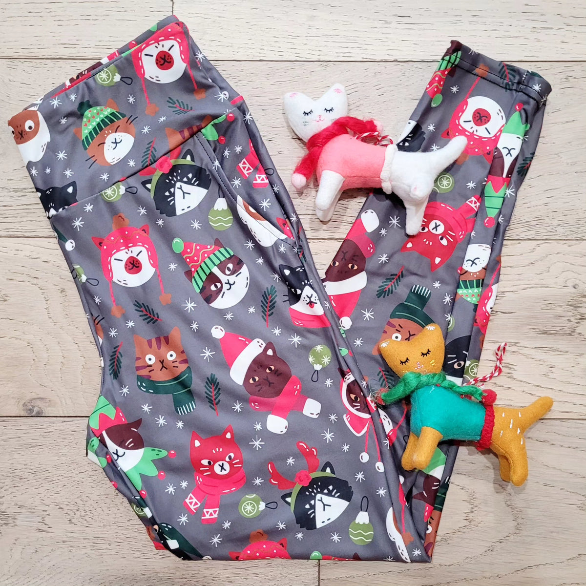 Kitty Cats in Hats Christmas Leggings - Plus Size
