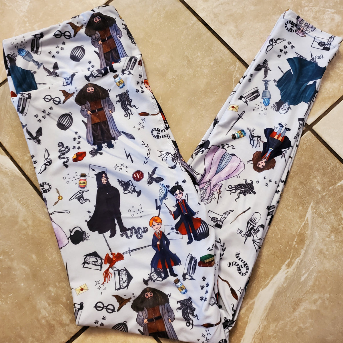 Wizard School (Exclusive) - High-quality Handcrafted Vibrant Leggings